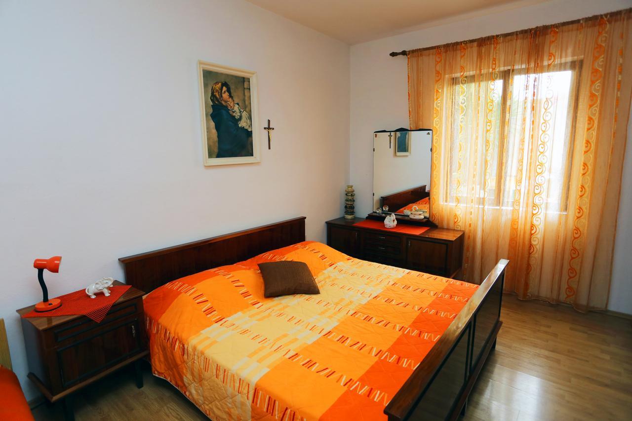 Apartments M&J Supetar Ngoại thất bức ảnh