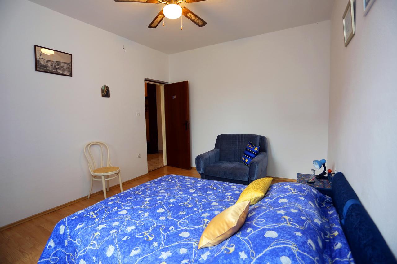 Apartments M&J Supetar Ngoại thất bức ảnh