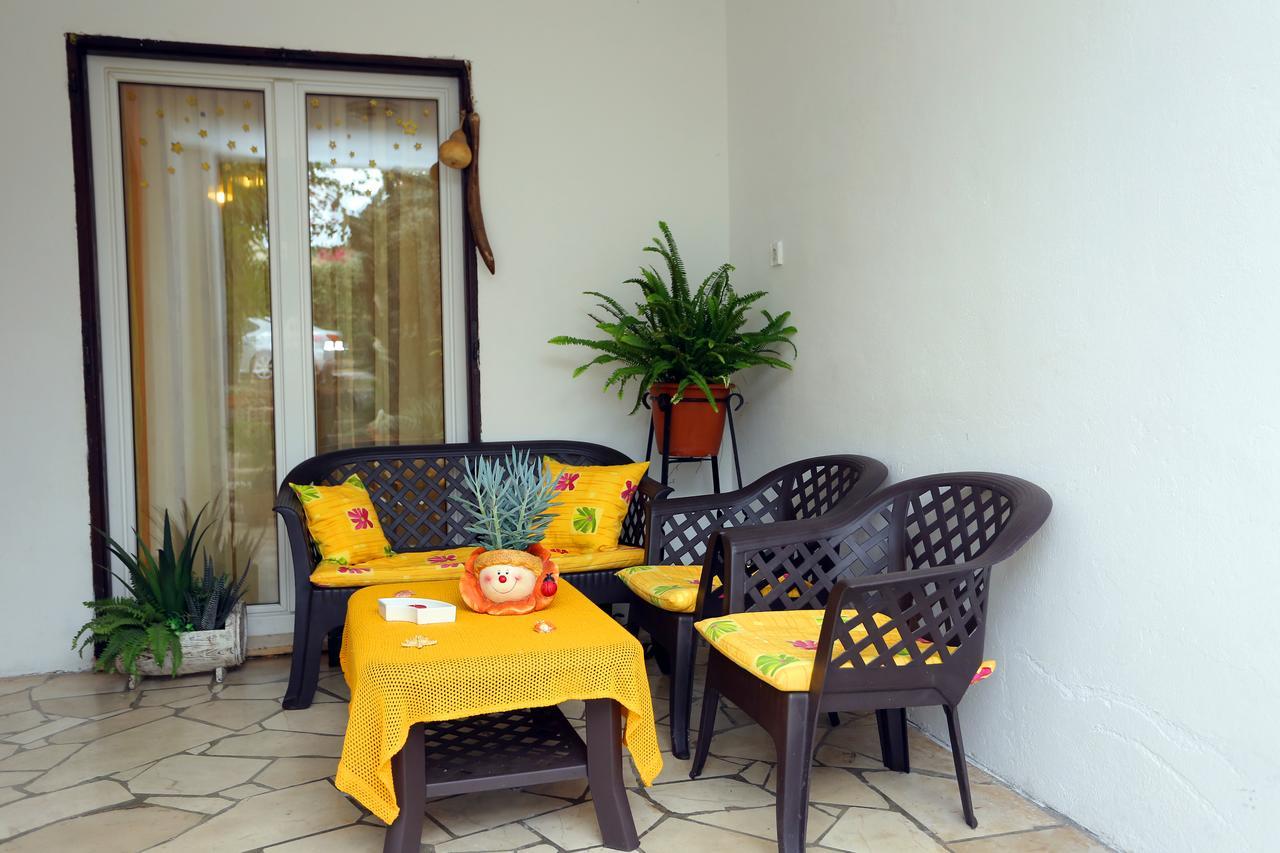 Apartments M&J Supetar Ngoại thất bức ảnh