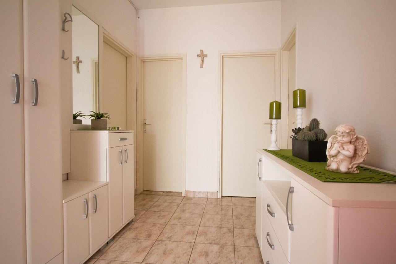 Apartments M&J Supetar Ngoại thất bức ảnh